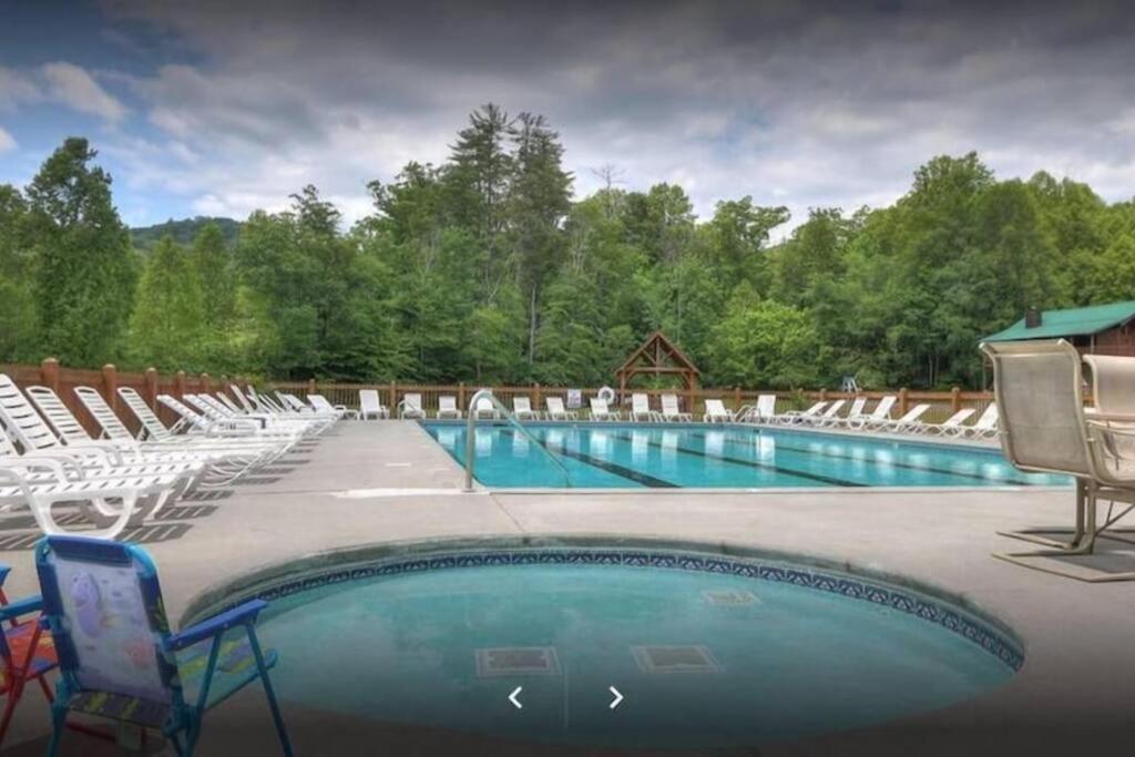 Moonlight Cottage - Your Romantic & Scenic Escape Sevierville Exterior photo