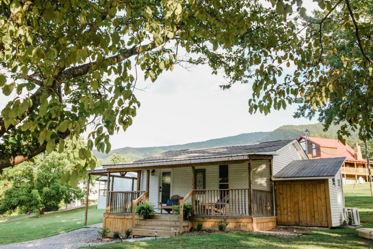 Moonlight Cottage - Your Romantic & Scenic Escape Sevierville Exterior photo