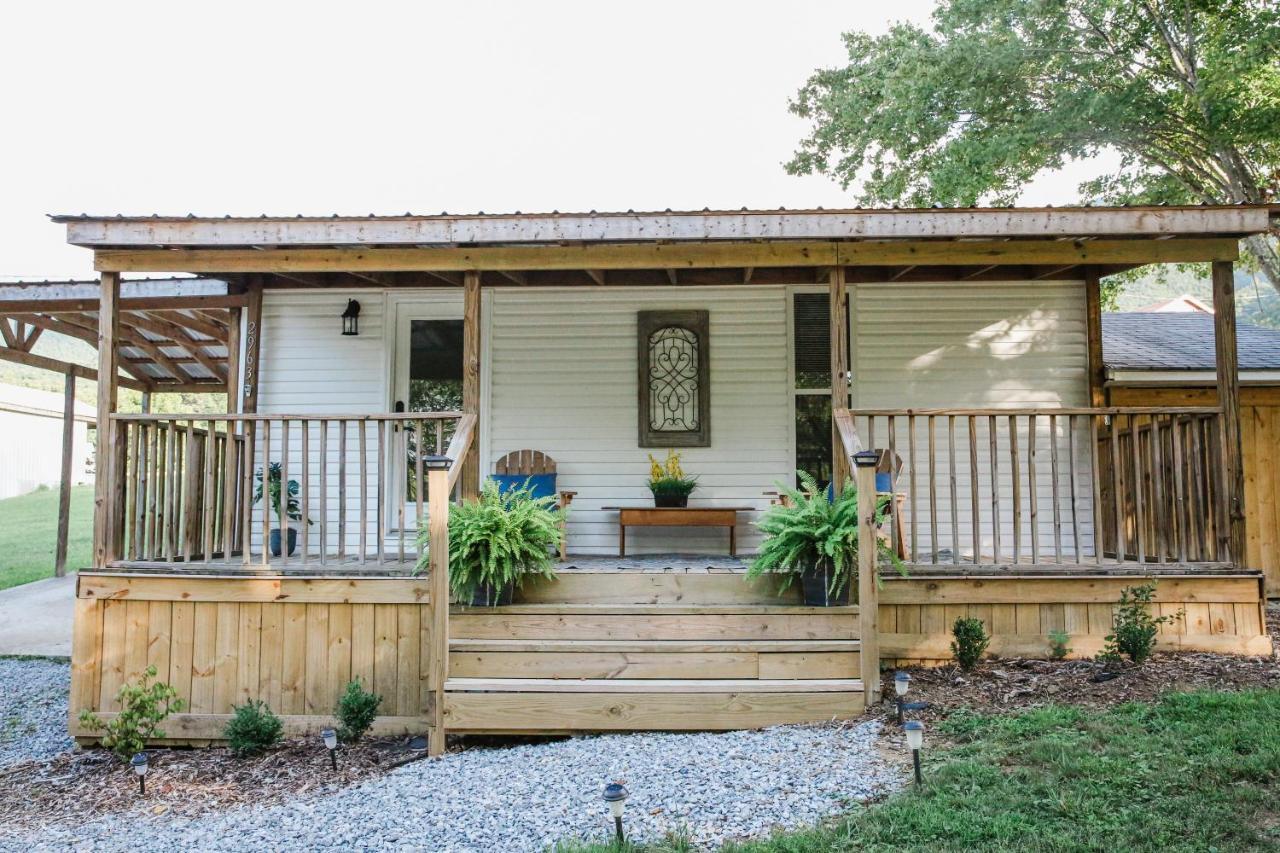 Moonlight Cottage - Your Romantic & Scenic Escape Sevierville Exterior photo